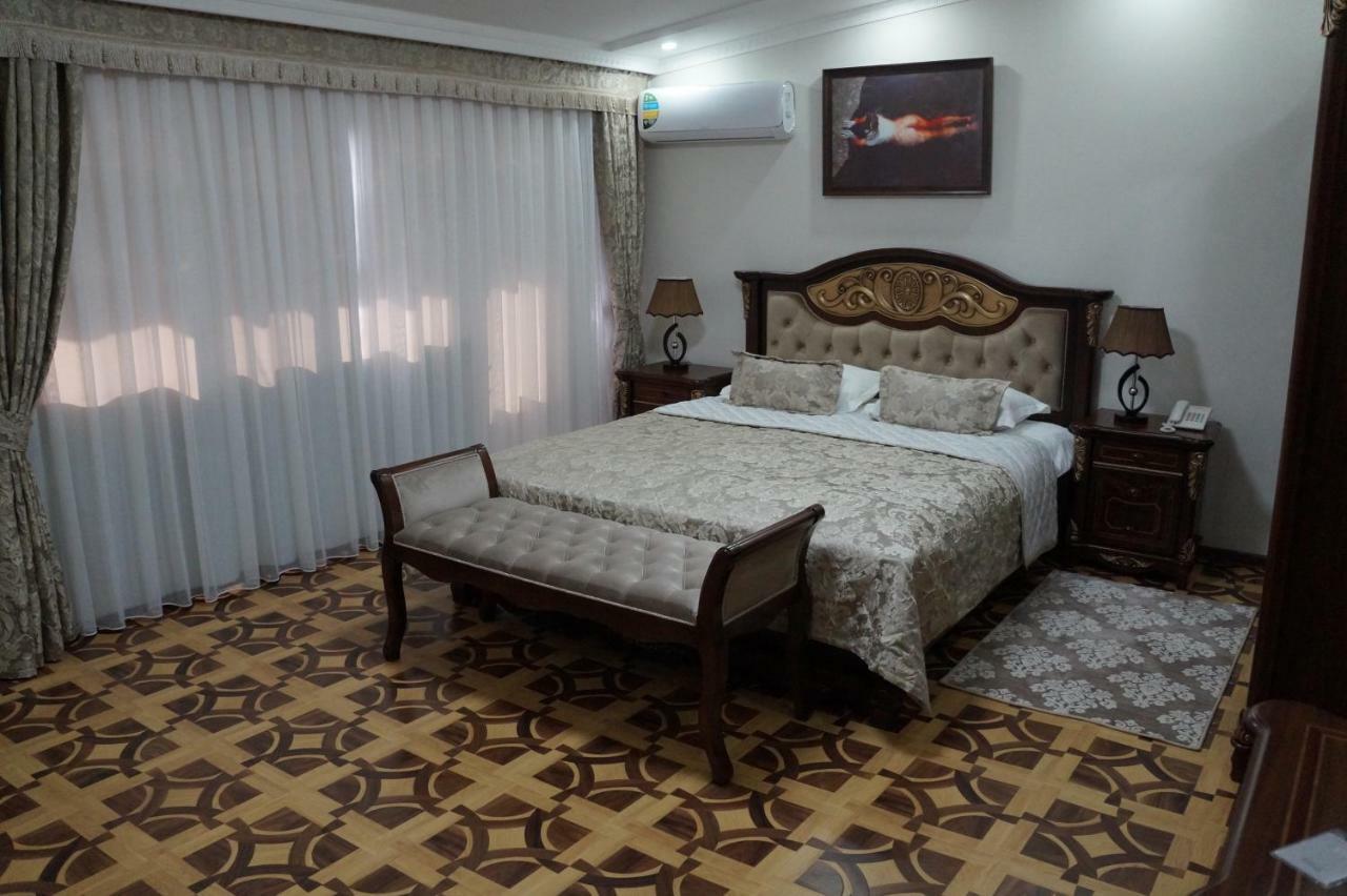 Bravolyuks Hotel ウルゲンチ エクステリア 写真